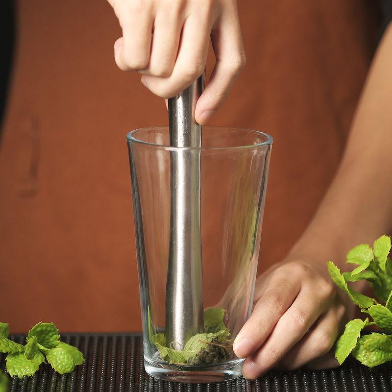 أداة بار لتكسير الثلج وخلط الم - مراجعة Muddler Cocktail Bar وسعره