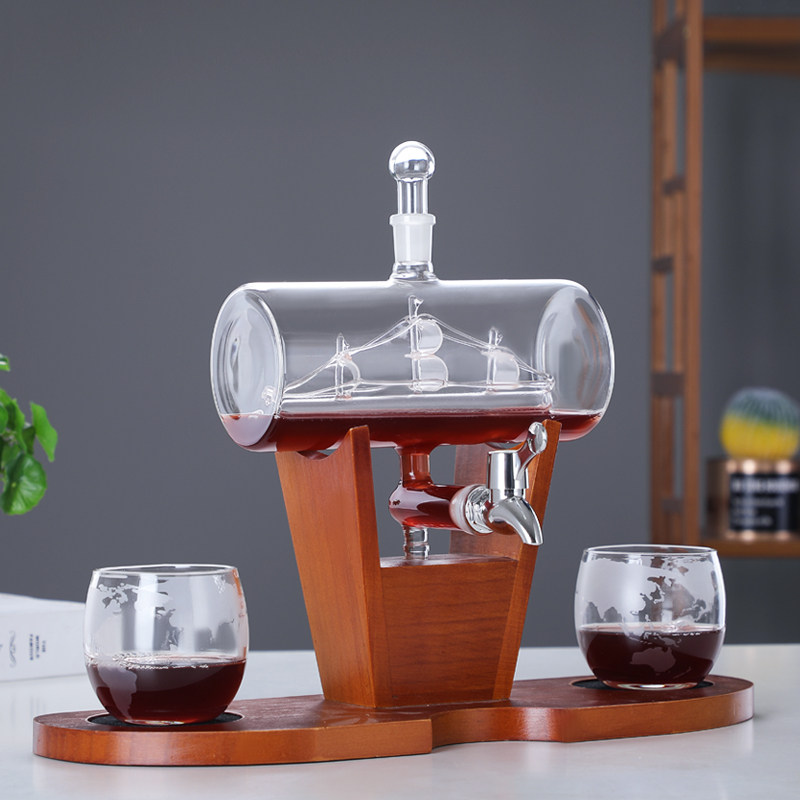 إناء نبيذ من الزجاج المقسى للا - مراجعة Decanter Aerator Set وسعره