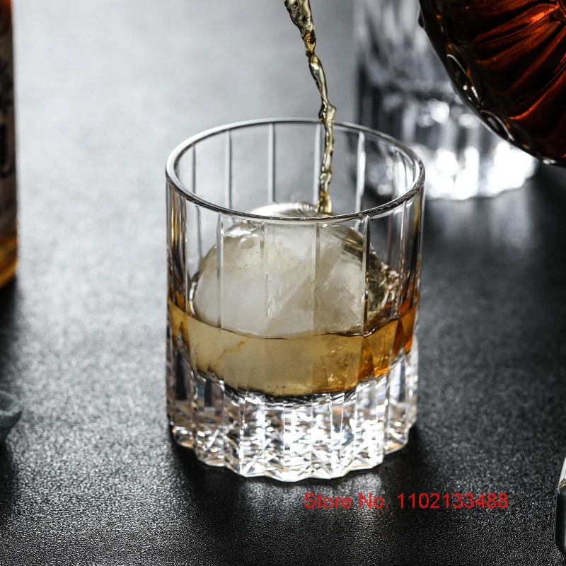 كأس ويسكي فاخر بتصميم كاليدوسك - مراجعة Wine Xo وسعره