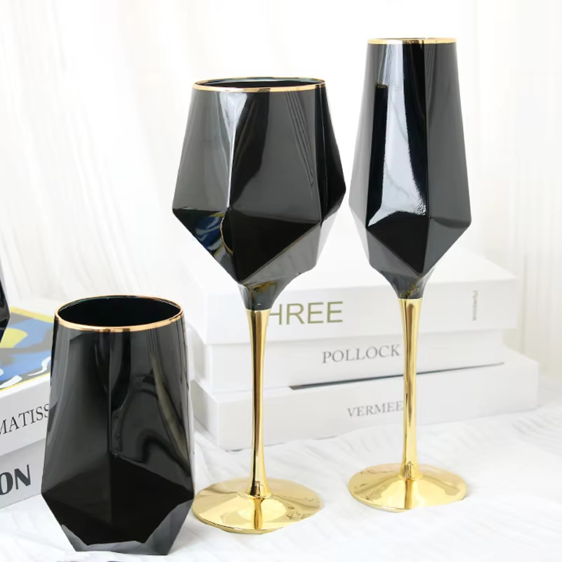 كأس للنبيذ بحافة ذهبية كريستال - مراجعة Wine Beer Champagne وسعره